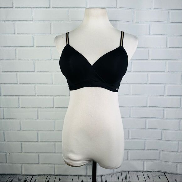 10/$25🦋 Kindly Yours Black Wrap Front No Wire Bra - Size Large - Picture 1 of 12